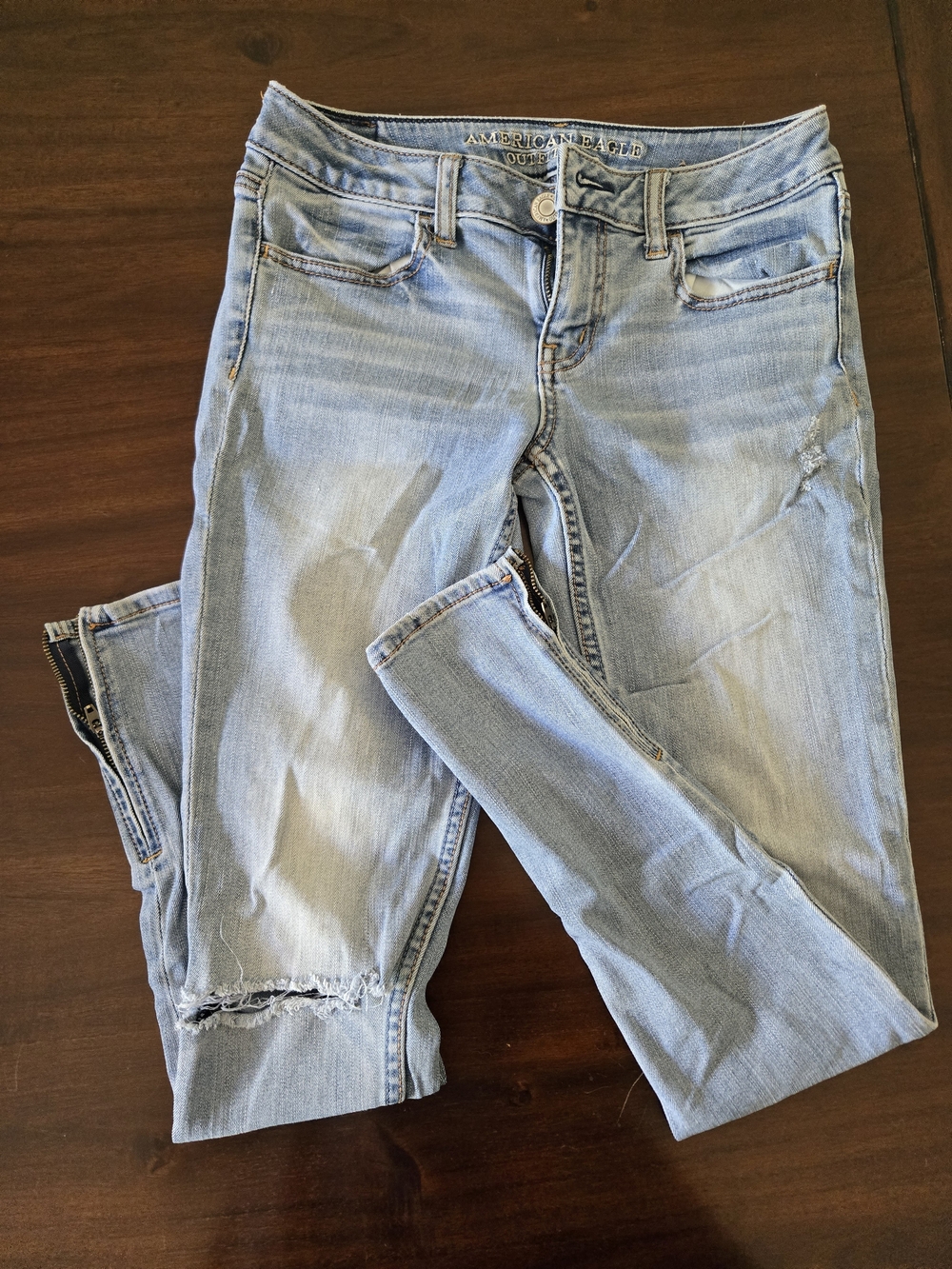 American Eagle Outfitters Light Wash Skinny Jeans with Ankle Zips